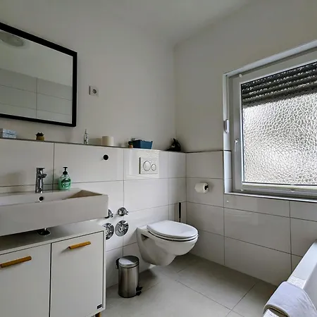 55qm Messe Wohnung, Trade Fair, 6 Minuten Zur Messe *