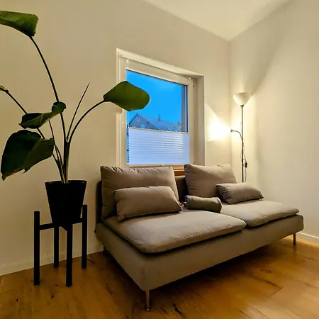 55qm Messe Wohnung, Trade Fair, 6 Minuten Zur Messe شقة *