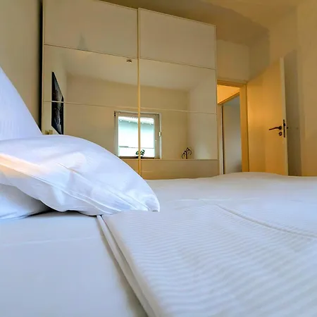 شقة 55qm Messe Wohnung, Trade Fair, 6 Minuten Zur Messe راينشتيتن