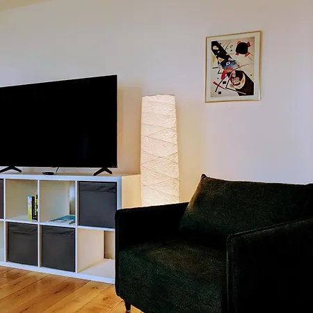 55qm Messe Wohnung, Trade Fair, 6 Minuten Zur Messe شقة