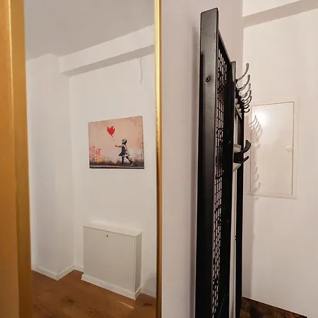 55qm Messe Wohnung, Trade Fair, 6 Minuten Zur Messe شقة *